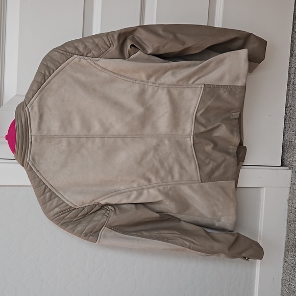 New H&M Suede Jacket - Picture 4 of 7